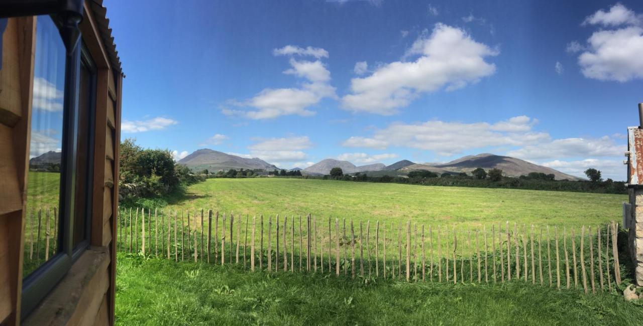 فيلا أنالونغفي Willowtree Glamping Mournes المظهر الخارجي الصورة