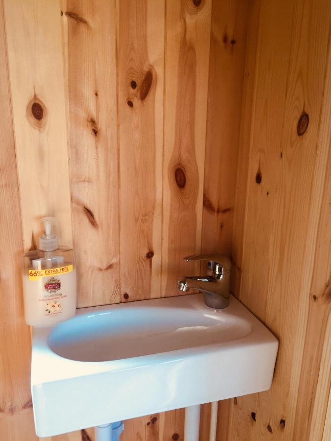 فيلا أنالونغفي Willowtree Glamping Mournes المظهر الخارجي الصورة
