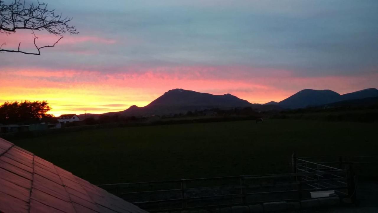فيلا أنالونغفي Willowtree Glamping Mournes المظهر الخارجي الصورة